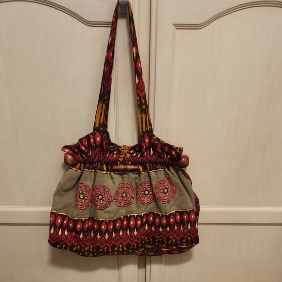 World Market Red & Brown Shoulder Bag with Bohemian Flair Cotton & Wooden Dowels - Picture 1 of 4